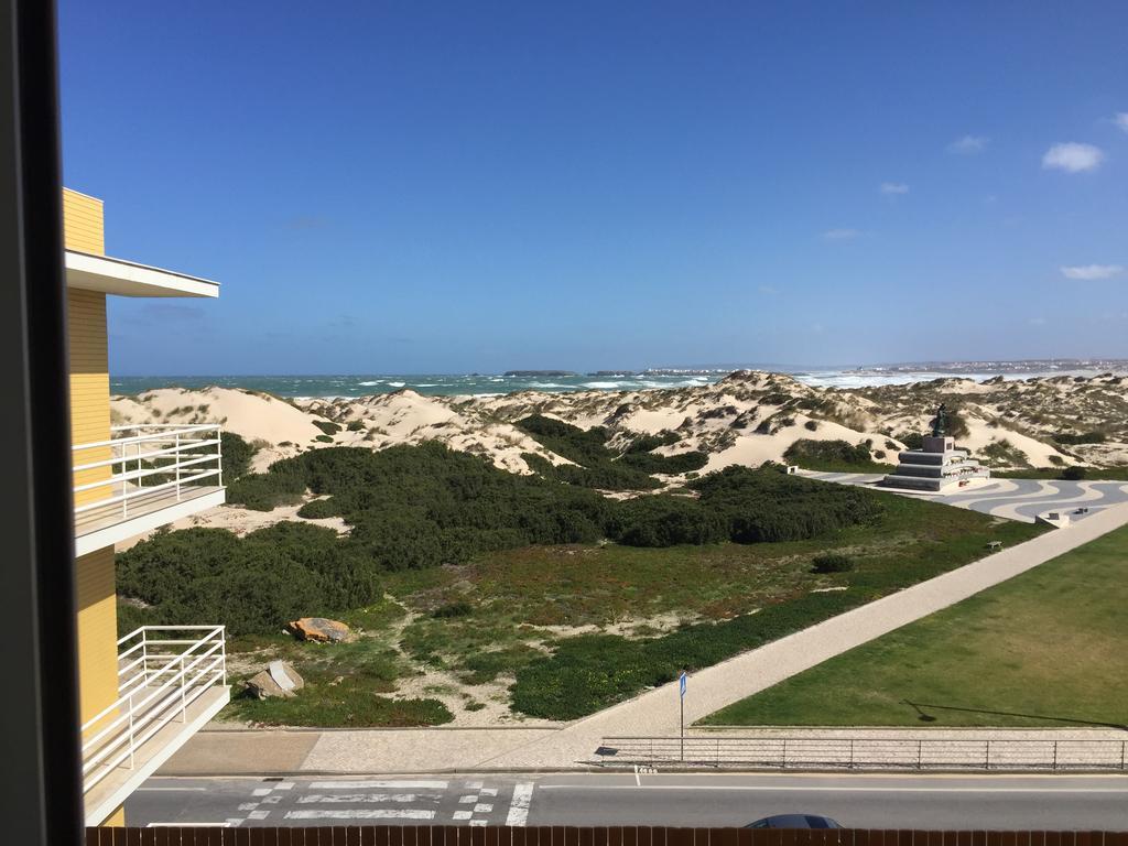 Sun & Wave Apartment Peniche Esterno foto